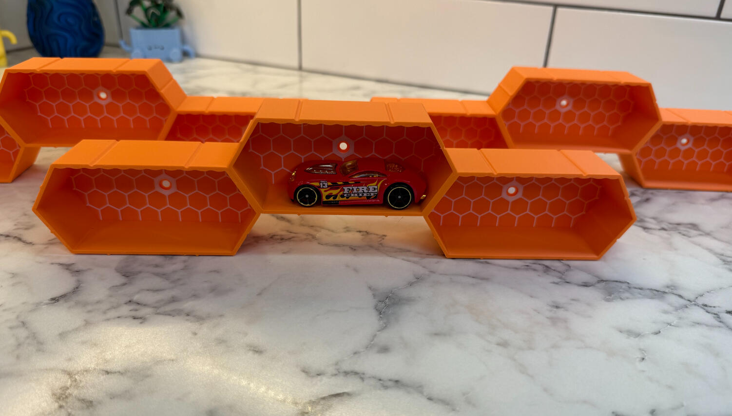 Yellow Arrow Holder
